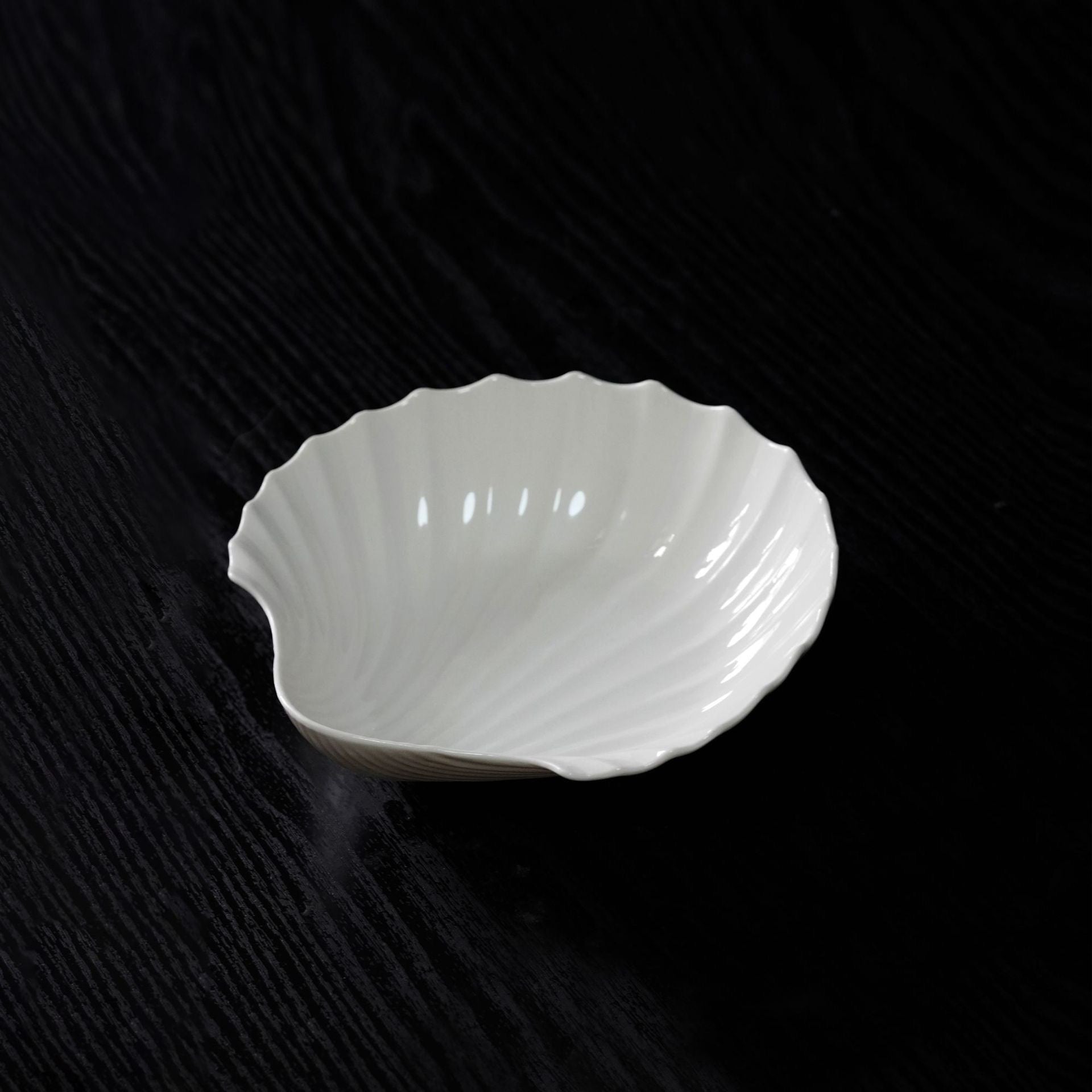 ‘Coco’ Ceramic Shell Plate